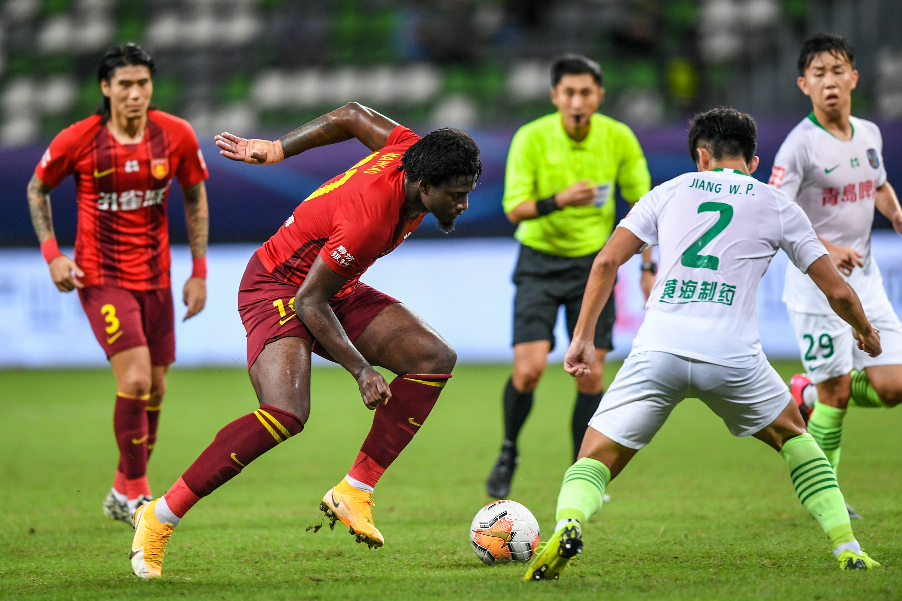 河里出现危 河里出现危